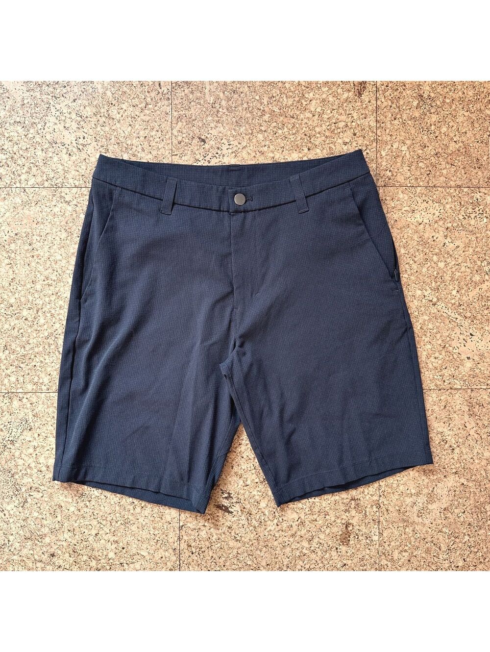 Lululemon Commission Shorts Men's 30 Dark Gray ABC 9" LM7AK8S Checkered EUC